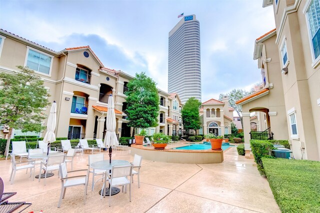 3231 Allen Pkwy Unit 1306, Houston, TX 77019 - view of patio / terrace