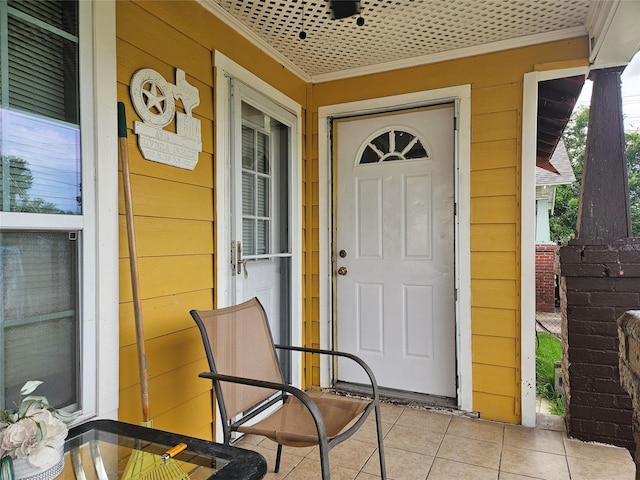 6504 Ave J, Houston, TX 77011 - doorway to property with a porch