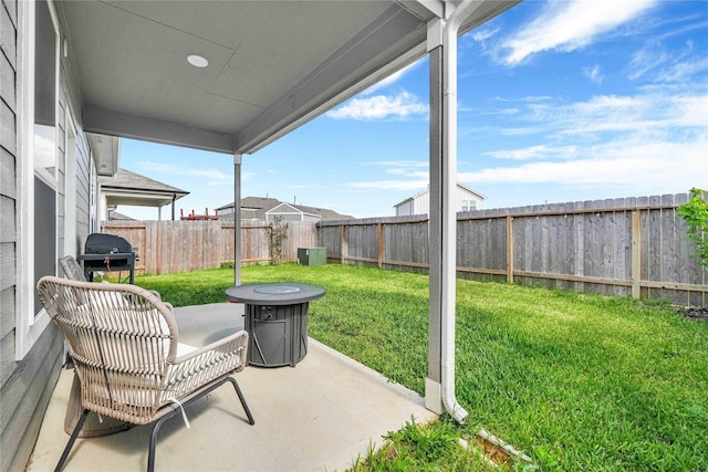 23823 Escardilla Ln, Hockley, TX 77447 - fenced backyard with area for grilling and a patio area