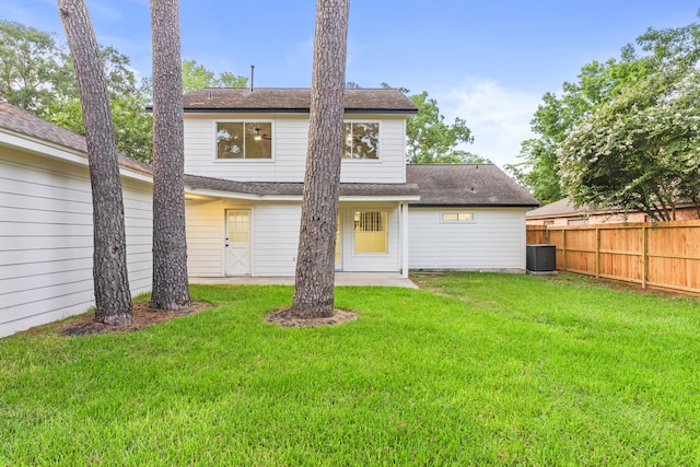 12135 Quail Creek Dr, Houston, TX 77070 - back of property featuring roof with shingles