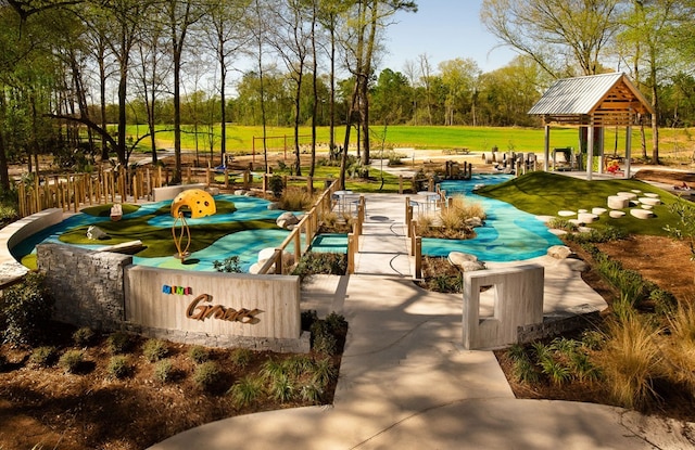 16819 Chapel Knox Dr, Humble, TX 77346 - surrounding community featuring view of wooded area