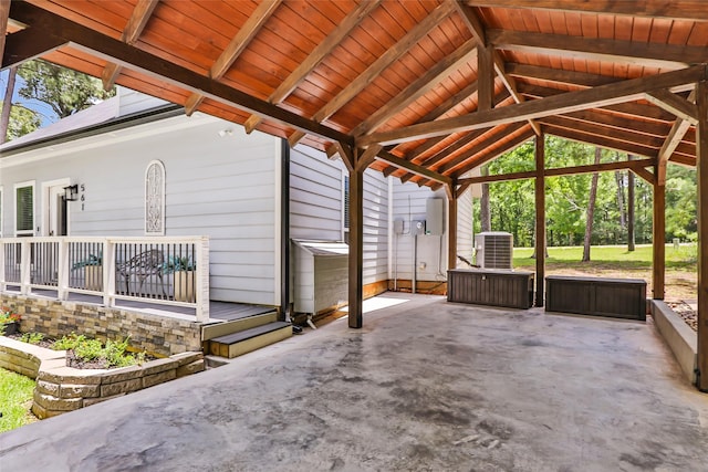 561 N Royale Greens Dr, Coldspring, TX 77331 - view of patio / terrace