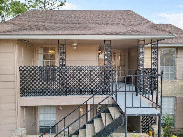 2800 Jeanetta St Unit 2502, Houston, TX 77063 - entrance to property featuring a shingled roof and a porch