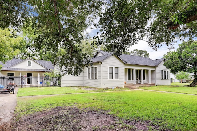 1507 Brooks Ave, Rosenberg, TX 77471 - ranch-style house with a shingled roof