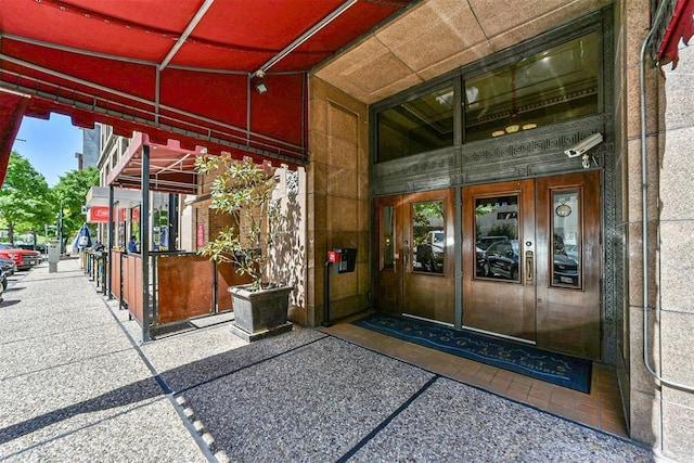 915 Franklin St Unit 2I, Houston, TX 77002 - doorway to property with french doors