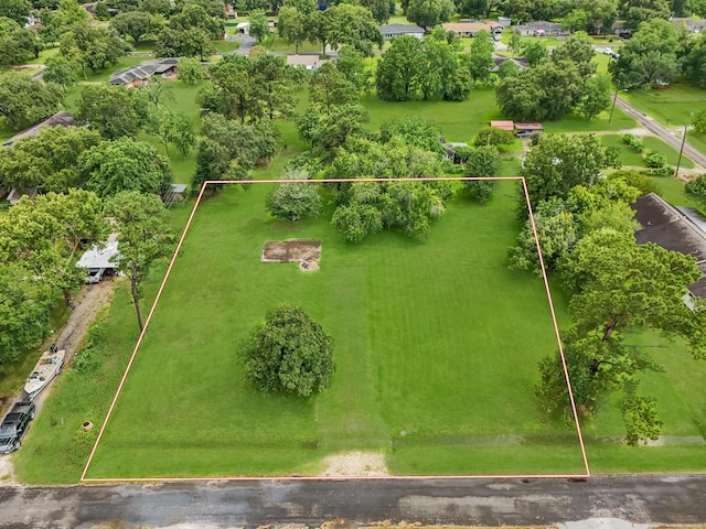702 Tinkler St, Anahuac, TX 77514