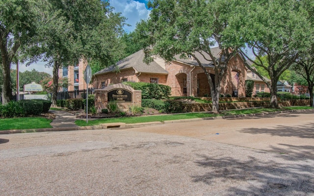 2255 Braeswood Park Dr Unit 323, Houston, TX 77030 - photo 1