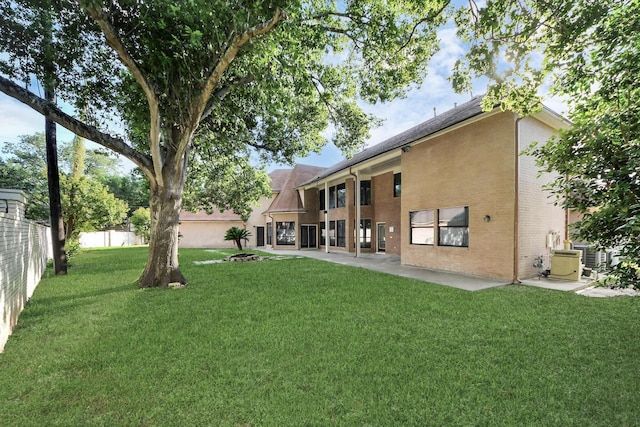1743 Randons Point Dr, Sugar Land, TX 77478 - view of yard with a patio area
