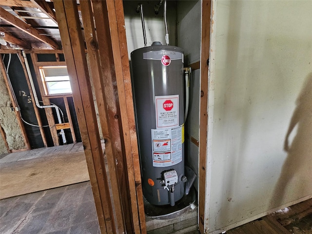 4127 Colgate St, Houston, TX 77087 - utility room with water heater