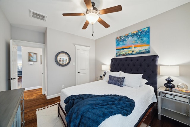 920 Lawrence St Unit D, Houston, TX 77008 - bedroom featuring dark wood-type flooring and ceiling fan