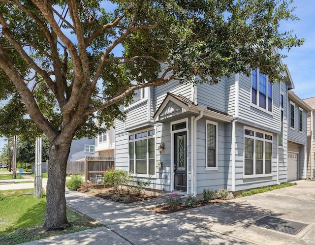920 Lawrence St Unit D, Houston, TX 77008 - view of front facade with concrete driveway