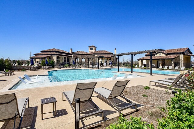13910 Paseo De La Paz Pl, Cypress, TX 77433 - community pool with a patio