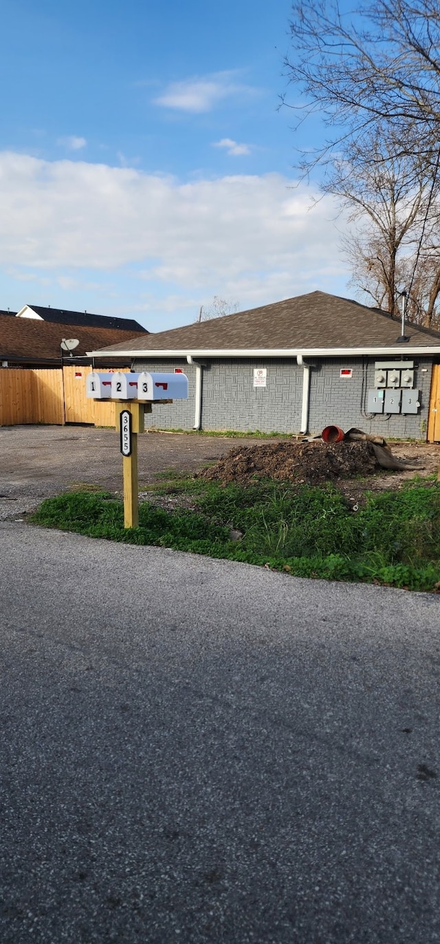 3655 Seabrook St, Houston, TX 77021 - view of side of property