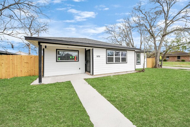 5879 Belcrest St, Houston, TX 77033 - photo 4