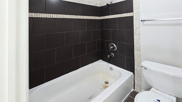 2414 Stillmeadow Dr, Missouri City, TX 77489 - full bath with toilet and shower / washtub combination