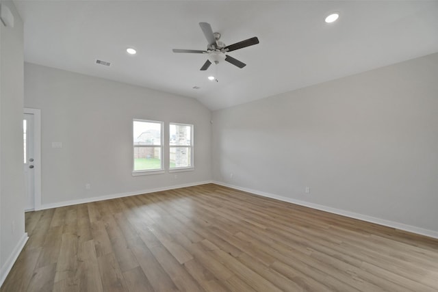 2556 Newport Breeze Dr, Katy, TX 77493 - unfurnished room with a ceiling fan, lofted ceiling, light wood-style flooring, and recessed lighting