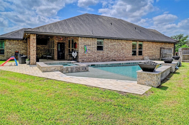 3854 Fleetwood Falls Ln, Spring, TX 77386 - view of swimming pool with a patio and a pool with connected hot tub