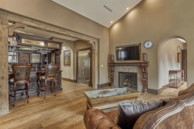 2 Berkley Hall Ct, The Woodlands, TX 77389 - photo 25