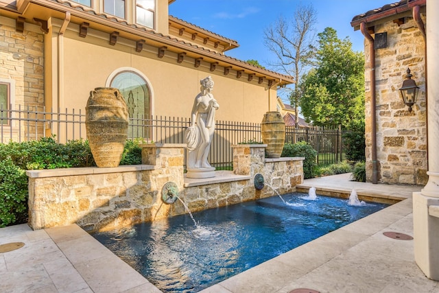 2 Berkley Hall Ct, The Woodlands, TX 77389 - photo 32