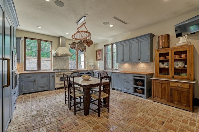 2 Berkley Hall Ct, The Woodlands, TX 77389 - photo 11