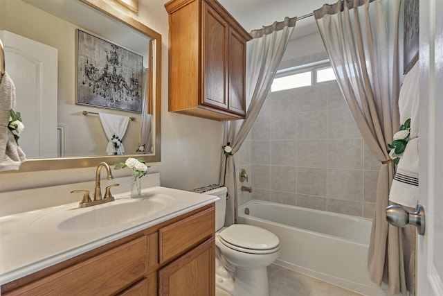 135 Forest Heights Way, Montgomery, TX 77316 - full bath with vanity and shower / bath combination with curtain