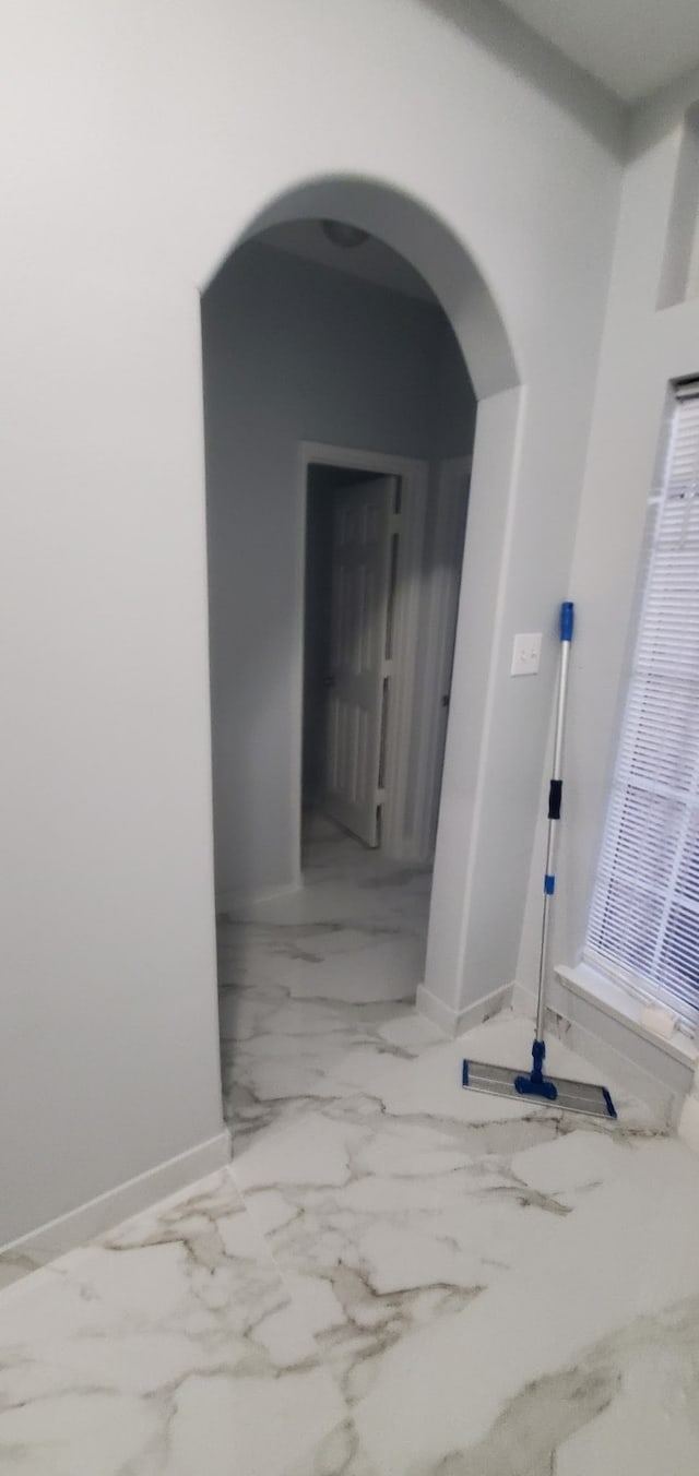 71 N Forrest Ave, La Porte, TX 77571 - corridor featuring marble finish floors and arched walkways