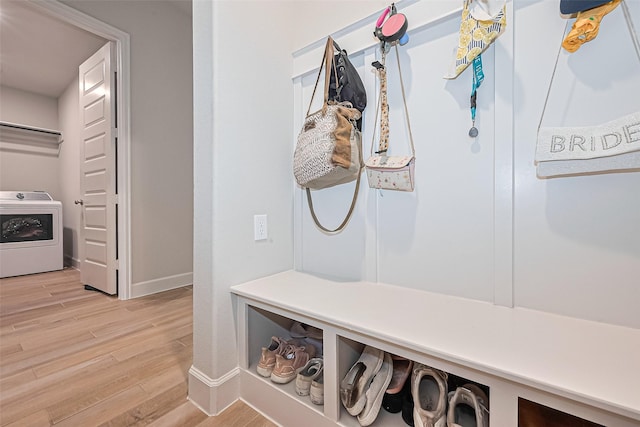 7522 Zion Grove Ct, Katy, TX 77493 - mudroom featuring washer / clothes dryer and light wood finished floors