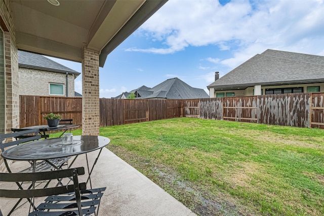 7522 Zion Grove Ct, Katy, TX 77493 - fenced backyard featuring a patio area
