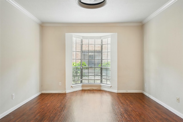 2255 Braeswood Park Dr Unit 181, Houston, TX 77030 - spare room featuring plenty of natural light, wood finished floors, and crown molding