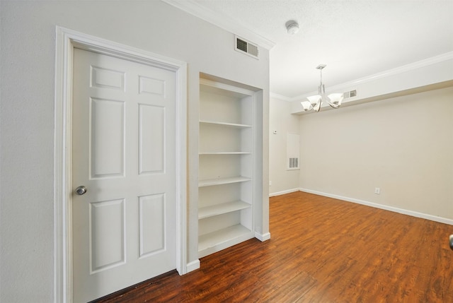 2255 Braeswood Park Dr Unit 181, Houston, TX 77030 - view of closet