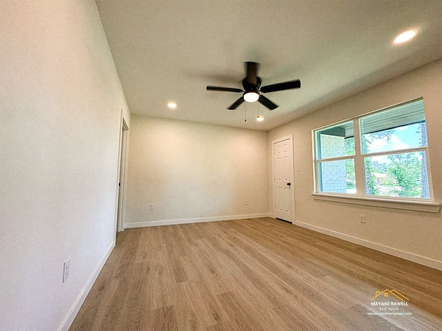 2630 34th St, Port Arthur, TX 77640 - unfurnished room featuring light wood-type flooring, ceiling fan, and recessed lighting