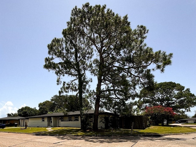 2630 34th St, Port Arthur, TX 77640 - view of ranch-style house