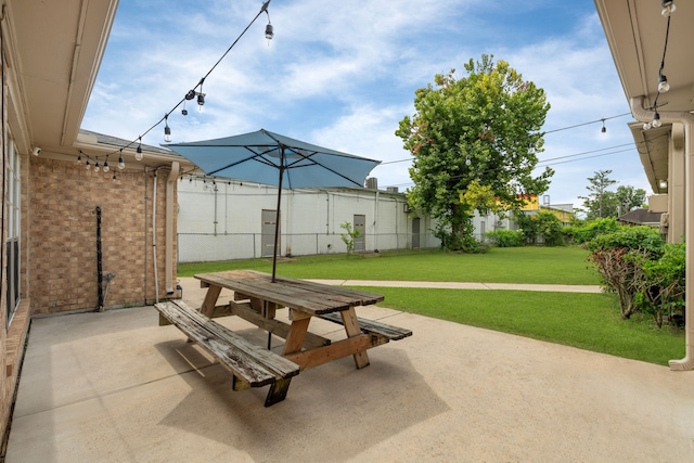 740 Post St, Houston, TX 77022 - view of patio