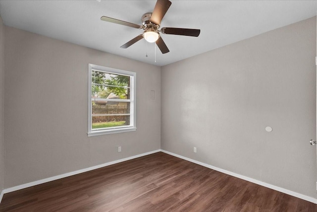 2909 15th Ave N, Texas City, TX 77590 - spare room featuring wood finished floors and a ceiling fan