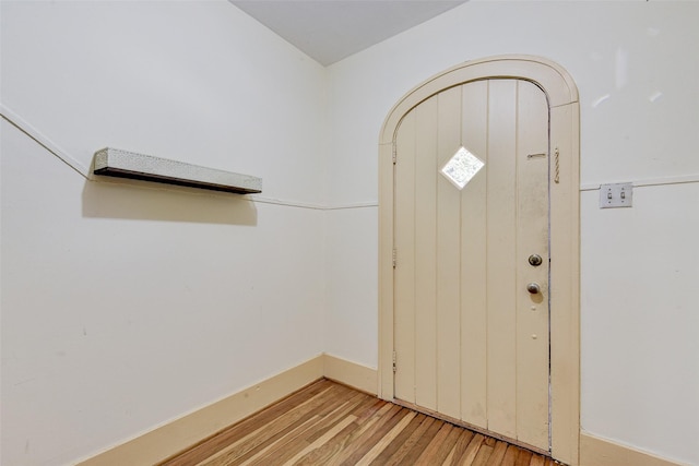 1737 Branard St, Houston, TX 77098 - foyer entrance with light wood-type flooring