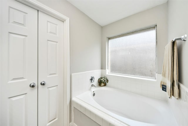 14503 Brackenhurst Ln, Houston, TX 77049 - full bathroom featuring a garden tub