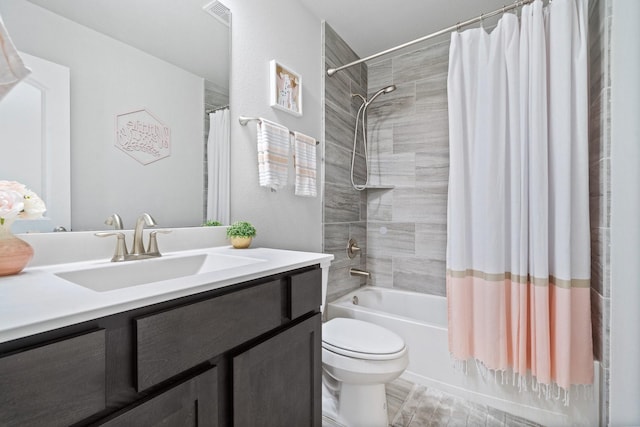 1509 Grayson Oaks Pl, Houston, TX 77043 - full bath with shower / bath combination with curtain and vanity