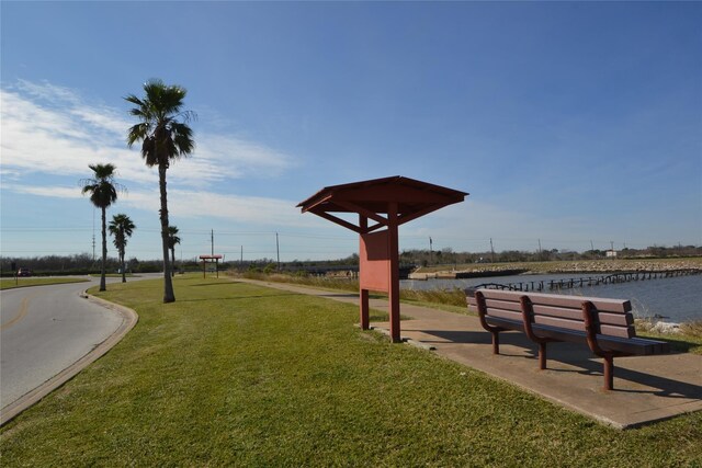 278 Debbie Ln, San Leon, TX 77539 - view of home's community featuring a lawn and a water view