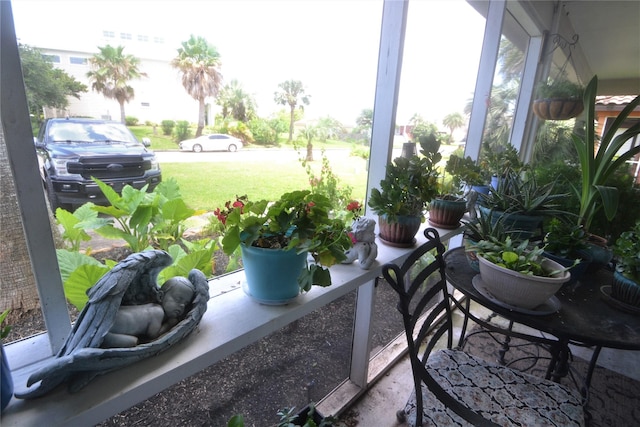 278 Debbie Ln, San Leon, TX 77539 - view of grassy yard