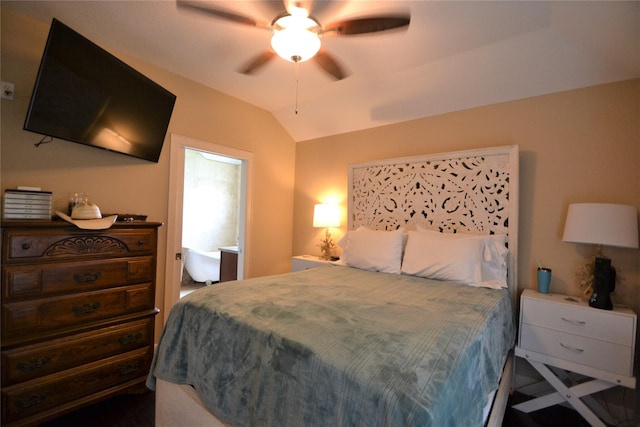 278 Debbie Ln, San Leon, TX 77539 - bedroom featuring lofted ceiling and ceiling fan