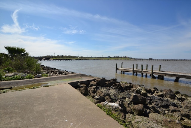278 Debbie Ln, San Leon, TX 77539 - dock area with a water view and a boat ramp
