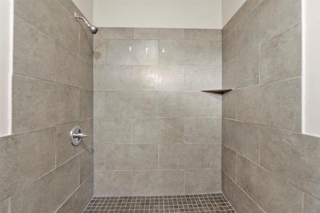 9614 Hammerly Blvd, Houston, TX 77080 - full bath featuring a tile shower