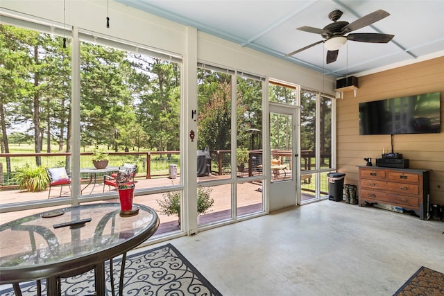 847 Cottletown Rd, Smithville, TX 78957 - sunroom / solarium with ceiling fan
