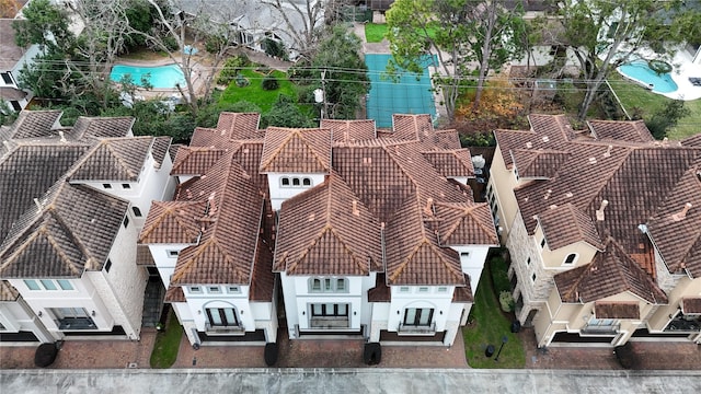 5531 Pine St Unit H, Houston, TX 77081 - bird's eye view of a pool area