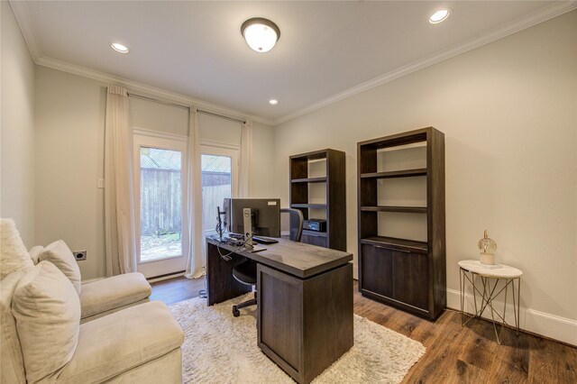 5531 Pine St Unit H, Houston, TX 77081 - office with crown molding, dark wood finished floors, and recessed lighting