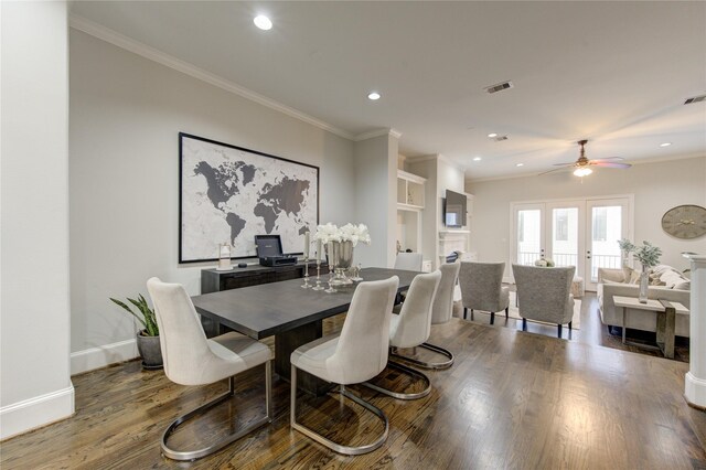 5531 Pine St Unit H, Houston, TX 77081 - dining space featuring ceiling fan, crown molding, wood finished floors, and recessed lighting