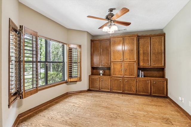 12190 Willowridge Cir, Conroe, TX 77304 - photo 13
