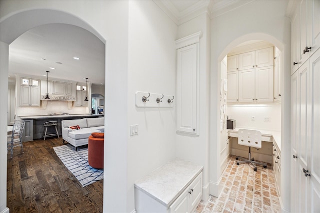 3001 Tangley Rd, West University Place, TX 77005 - mudroom with recessed lighting, arched walkways, and ornamental molding