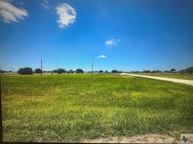 65 Arrowhead Dr, Palacios, TX 77465