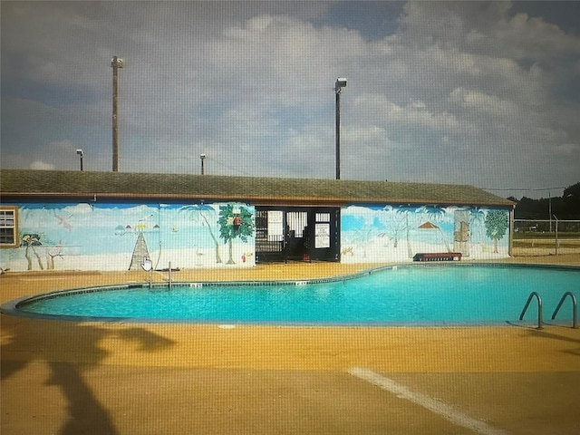 65 Arrowhead Dr, Palacios, TX 77465
